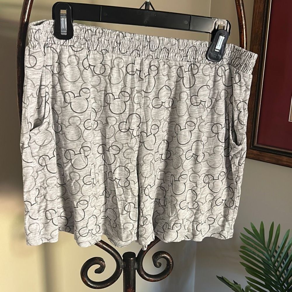 Mickey Mouse Pajama Set Large - Picture 5 of 7